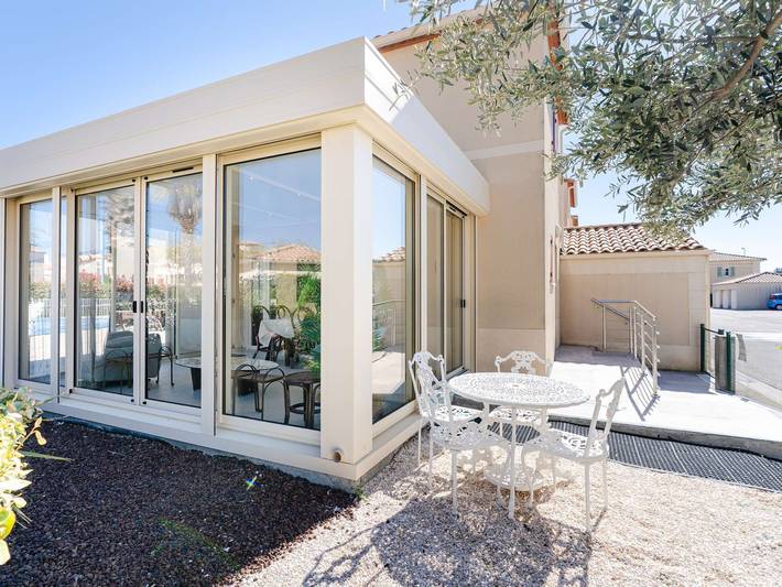 Holiday rental for 8 people, with Balcony and Terrace as well as Garden and Pool in Narbonne Plage