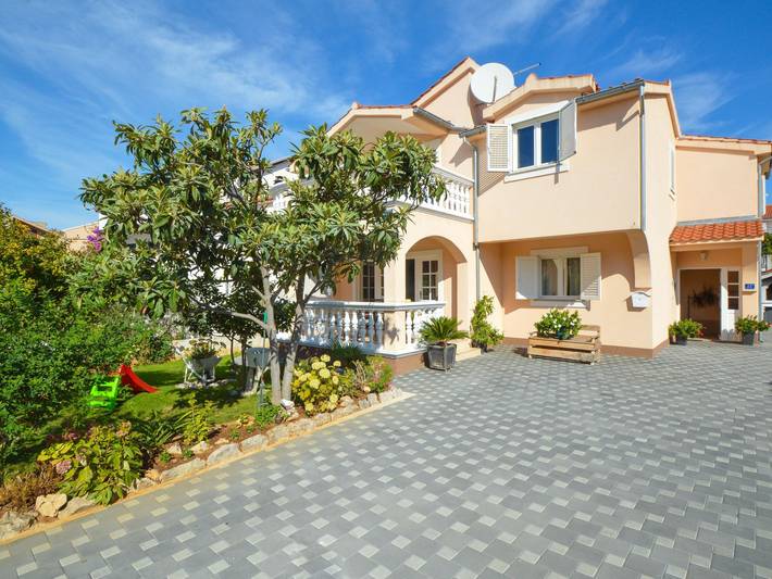 Ferienwohnung für 2 Personen, mit Garten und Terrasse in Vodice - 2