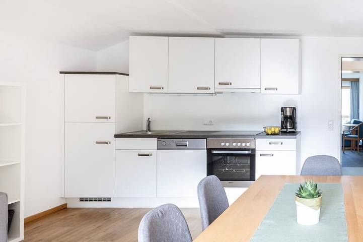 Ferienwohnung für 6 Personen, mit Balkon und Garten - 1