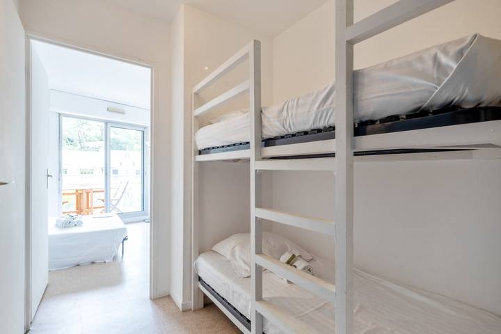 Gîte pour 3 personnes, avec terrasse, adapté aux familles dans Pereire - 4