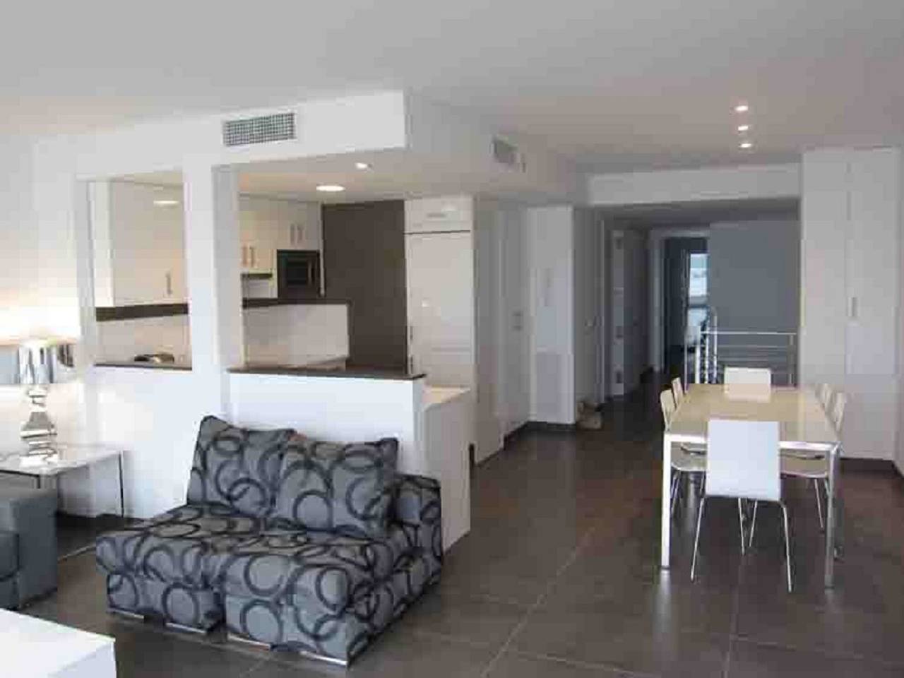 Entire apartment, Apartment 'Voramar 33A Joana Duplex' with Sea View, Private Terrace and Wi-Fi in Port de Pollença, Pollença