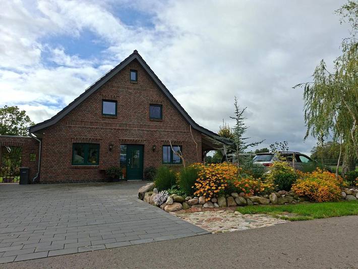 Ferienwohnung für 3 Personen, mit Terrasse und Garten sowie Ausblick in Großenkneten