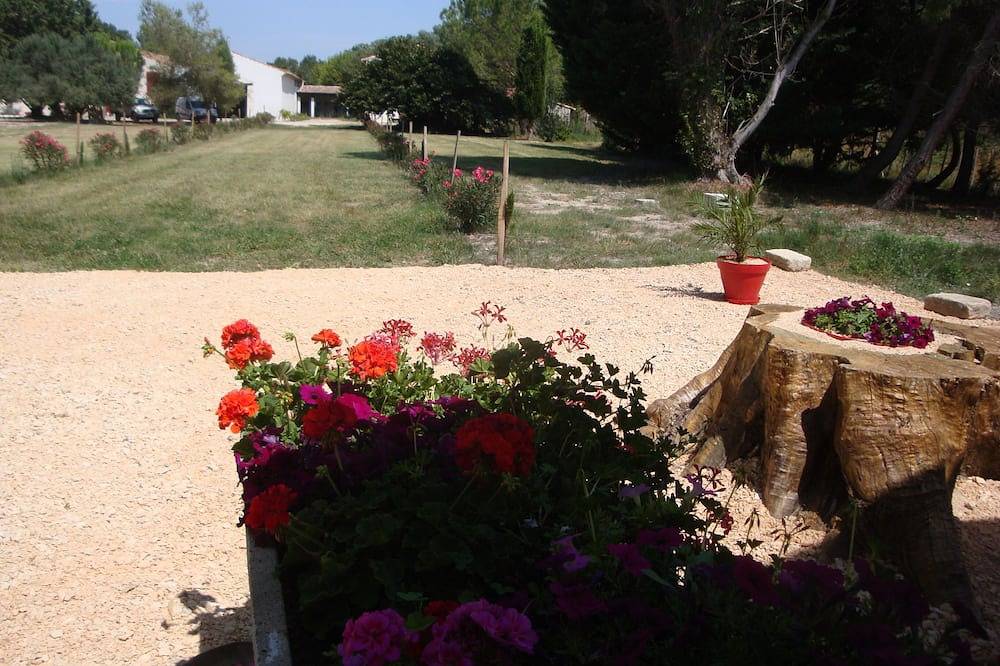 Casa de campo en la pequeña Camarga a orillas del Petit Rhone para el descanso y la tranquilidad in Saint-Gilles, Region de Nimes