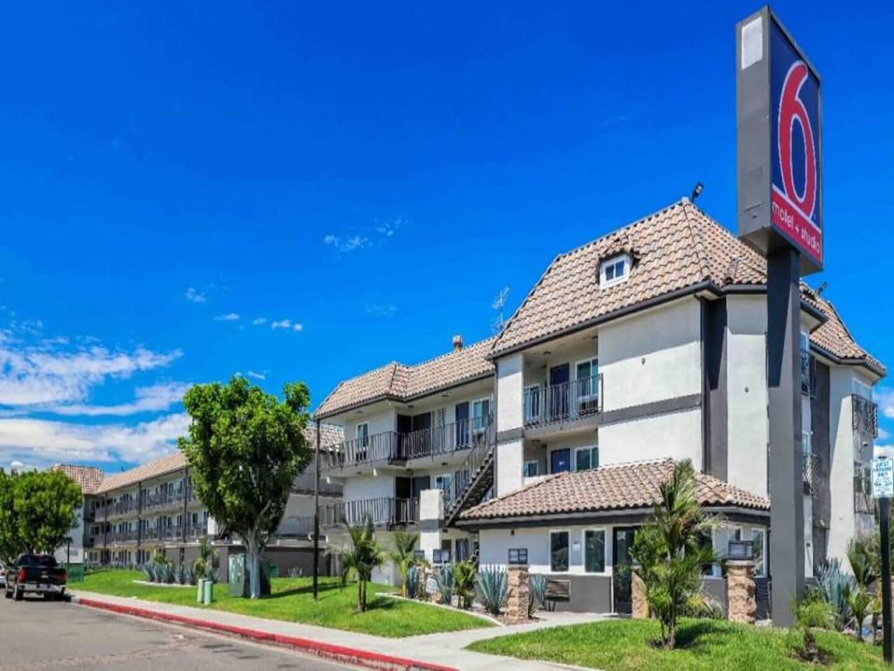 Apartamento entero, 1 cama king size | Acceso móvil | Nsmk in Escondido, San Diego County