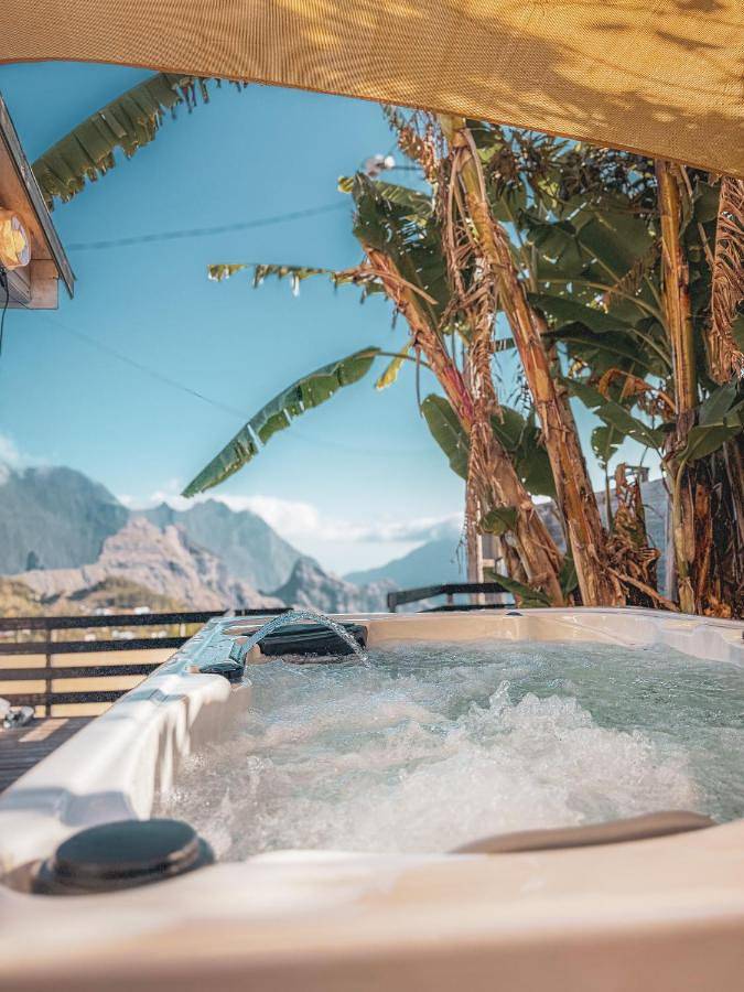 Location de vacances pour 2 personnes, avec jardin et vue à Cilaos - 2