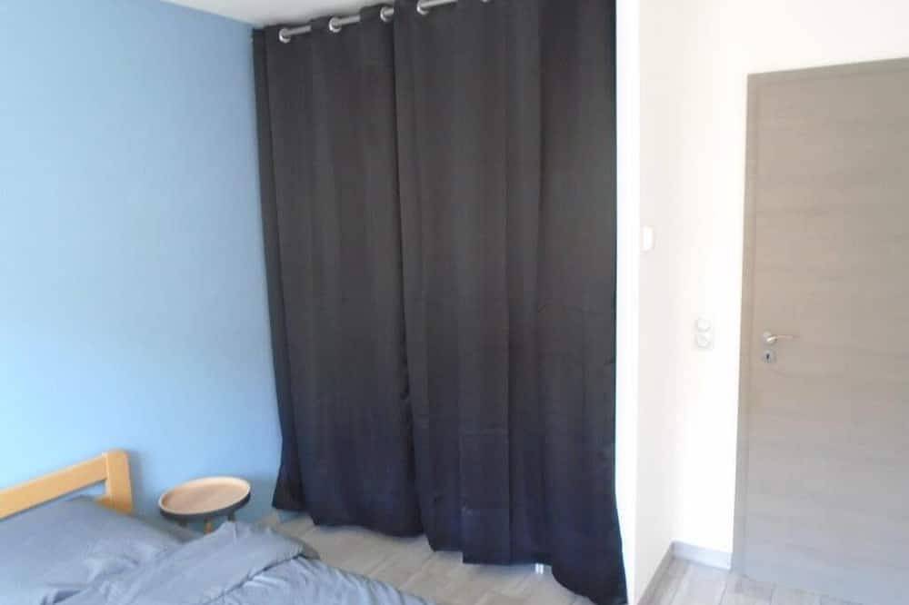 Spacious 4-bedroom house close to the cycle route, climbing area and shops in Baume-les-Dames, Doubs (desambiguación)
