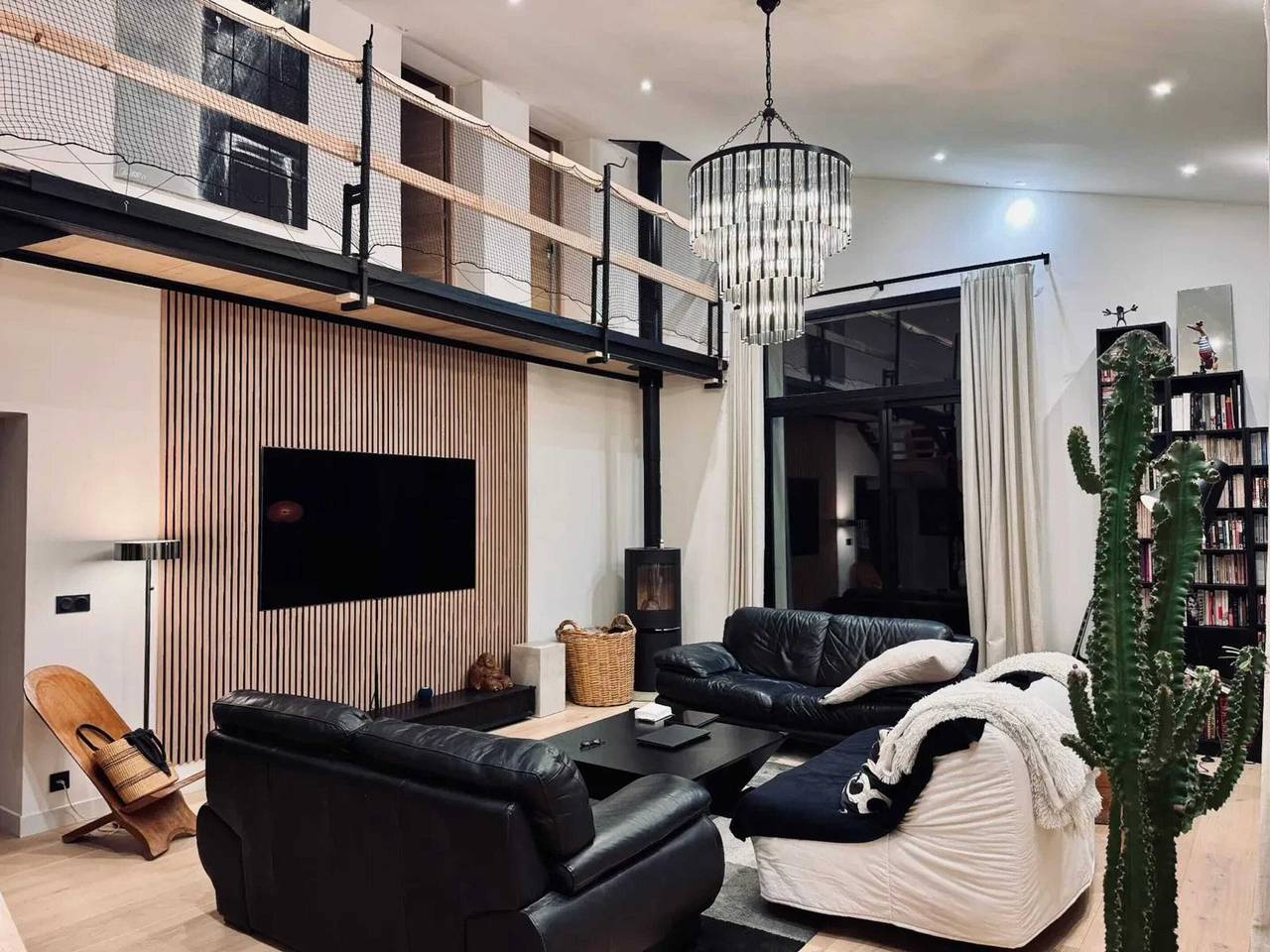 Spacious Family House in Aubais 185 m² with Garden in Aubais, Nimes region