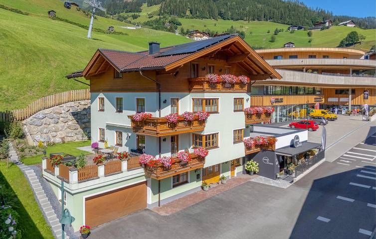 Ferienwohnung für 5 Personen, mit Terrasse in Großarl