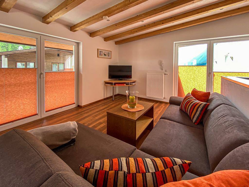 Ganze Ferienwohnung, Appartement "Leoni" in Gries, Längenfeld