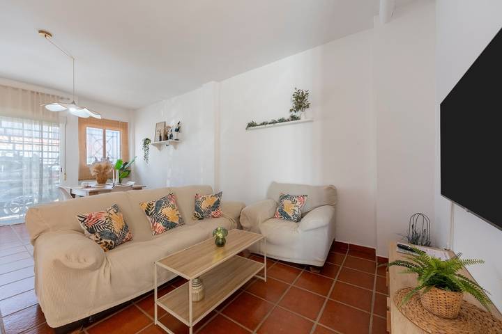 Ganze Wohnung, Apartment 'Calma Suite' mit privatem Garten, Wlan und Klimaanlage in Albox, Cordillera Penibética