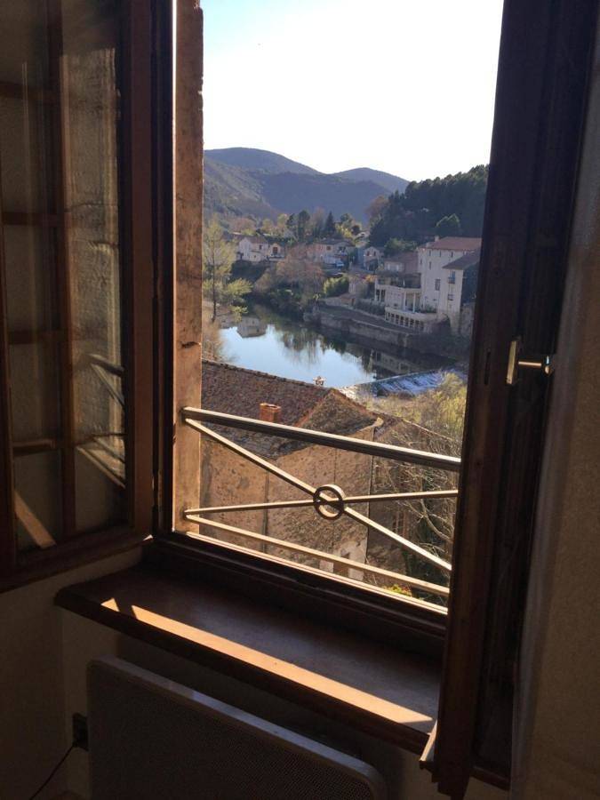 Location de vacances pour 2 personnes, avec vue et terrasse à Olargues - 2