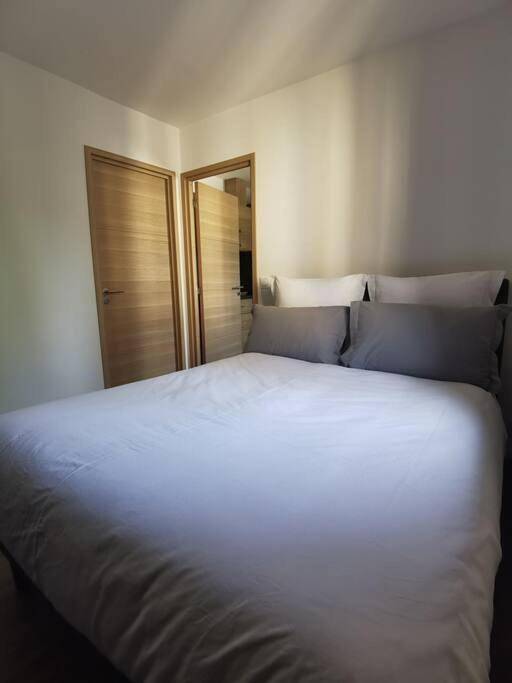 Appartement entier, One-Bedroom Apartment in Évreux, Région d'Évreux