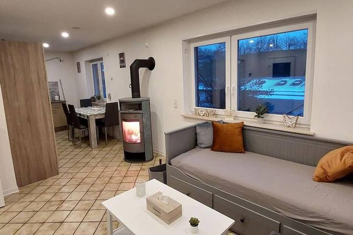 Ferienwohnung für 5 Personen, mit Terrasse und Garten in Mörlenbach