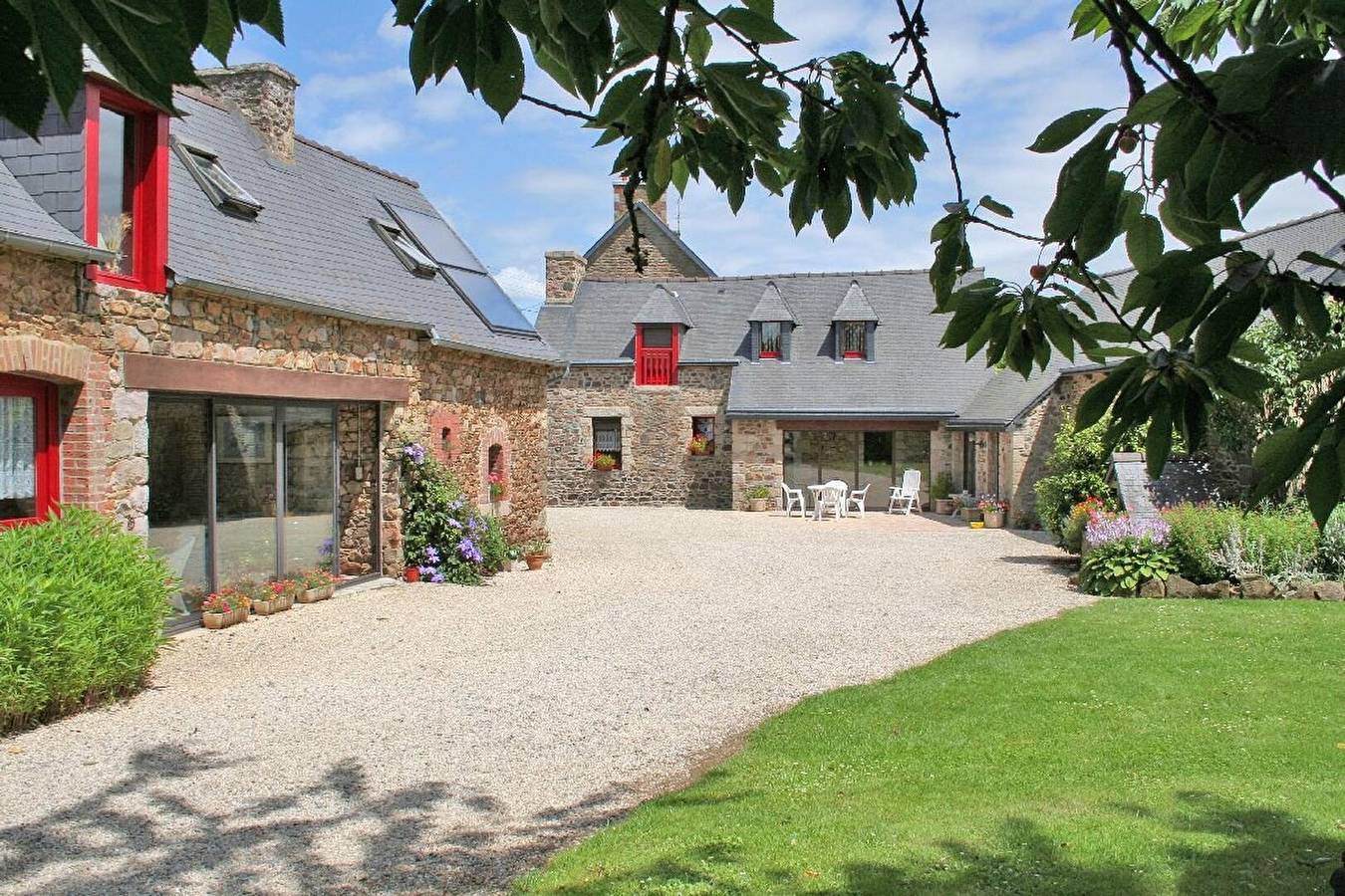 La fermette du Rohiou - R. D. C Cerisier in Le Faouët, Cotes-d'Armor