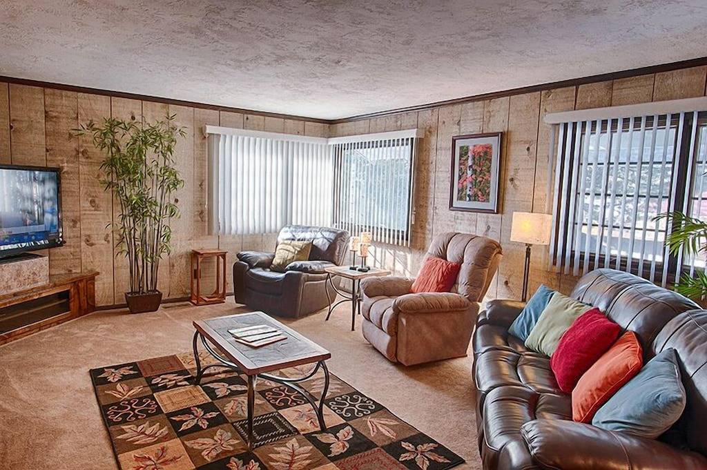 Luxuriöse Vermietung neben dem Yellowstone Park. In der Nähe der Innenstadt. in West Yellowstone, Custer Gallatin Nationalwald