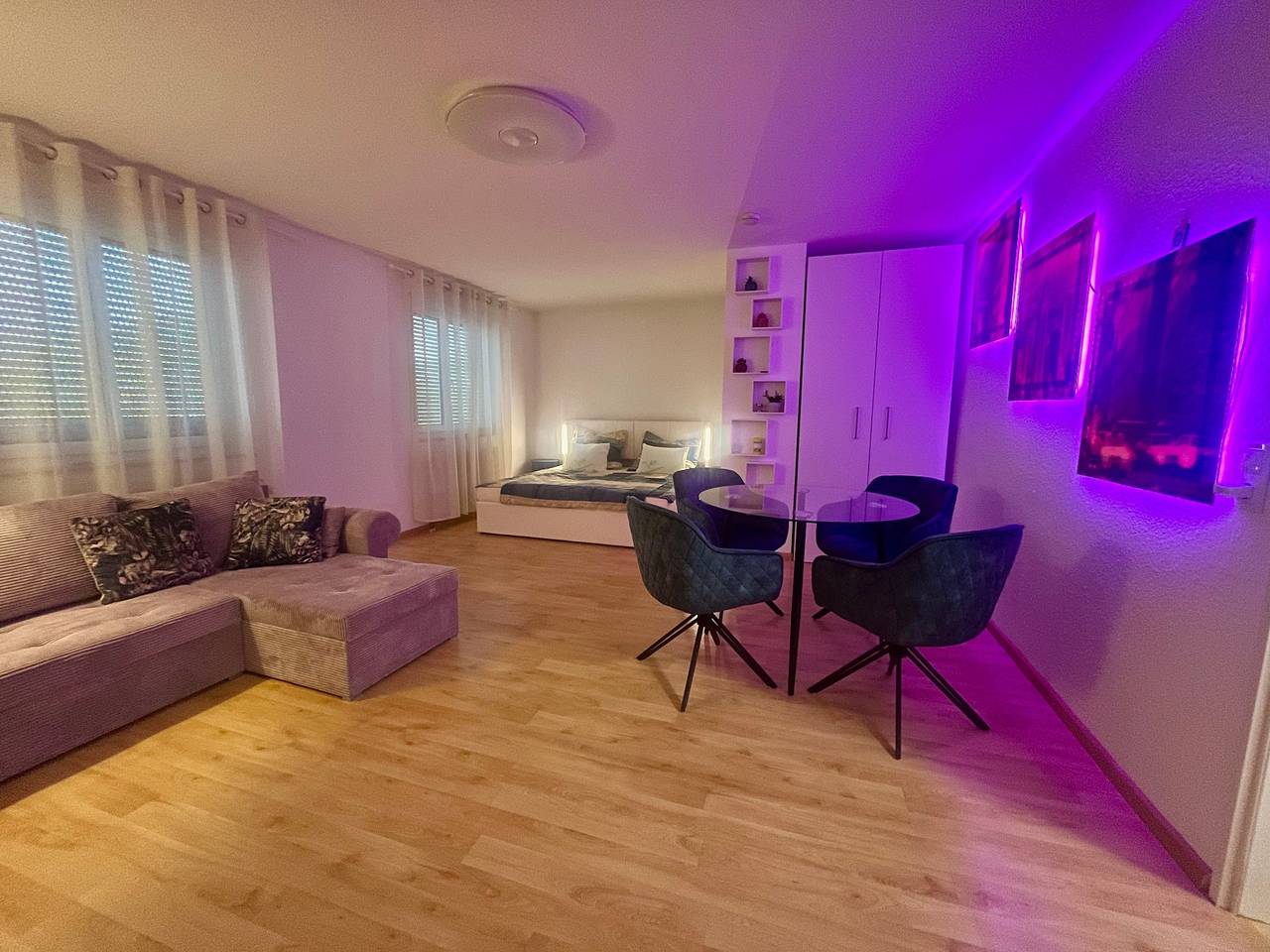 Ganze Wohnung, Apartment „Weiss“ mit Bergblick und Wlan in Lörrach, Südschwarzwald