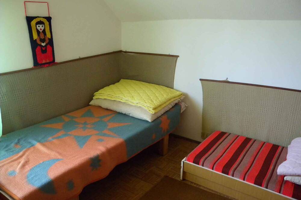 Casa vacanze per un totale di 11 persone in Balatonfenyves, Riva Meridionale del Lago Balaton