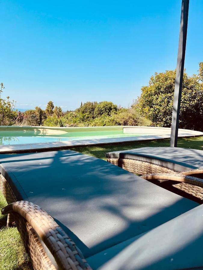 Location de vacances pour 6 personnes, avec jardin ainsi que vue et piscine, animaux acceptés à Villardonnel - 3