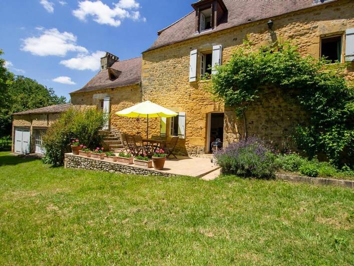 Location de vacances pour 6 personnes, avec Terrasse ainsi que Jardin et Piscine à Saint-Avit-Sénieur - 4