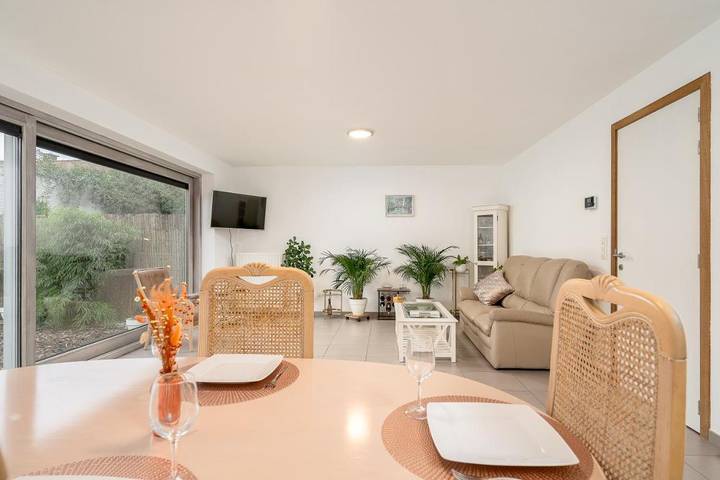 Location de vacances pour 4 personnes, avec Terrasse et Jardin ainsi que Sauna et Vue à Roeselare