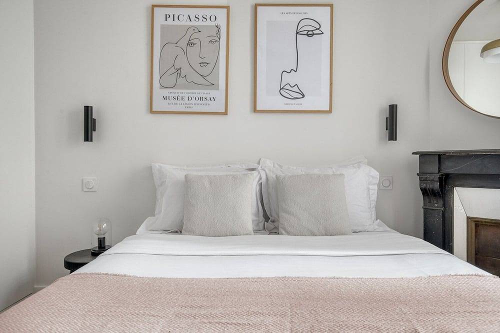 Entire apartment, Blueground | Anatole-France, fully furnished in Levallois-Perret, Hauts-de-Seine