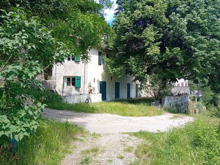 Maison de vacances pour 14 personnes, avec piscine ainsi que vue et terrasse, animaux acceptés
