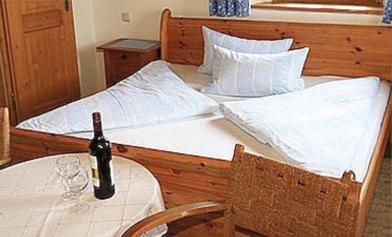 Ferienhaus für 2 Personen, mit Balkon und Garten sowie Seeblick in Bernau am Chiemsee - 3