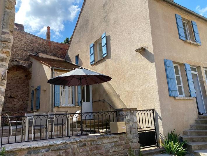 Location de vacances pour 6 personnes, avec terrasse et vue à Semur-en-Auxois - 3