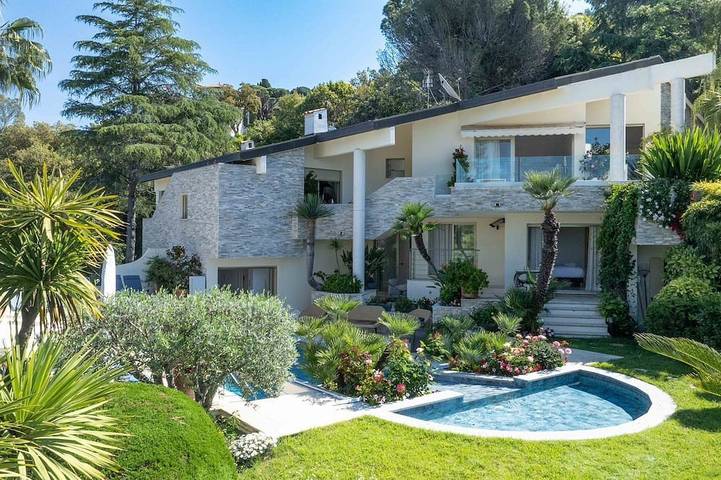 Villa for 13 people in Cannes