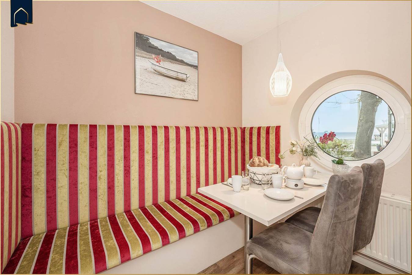 Ganze Wohnung, Traumhafte Ferienwohnung 50m von der Seebrücke in Koserow, mit Wlan und Terrasse in Ostseebad Koserow, Koserow
