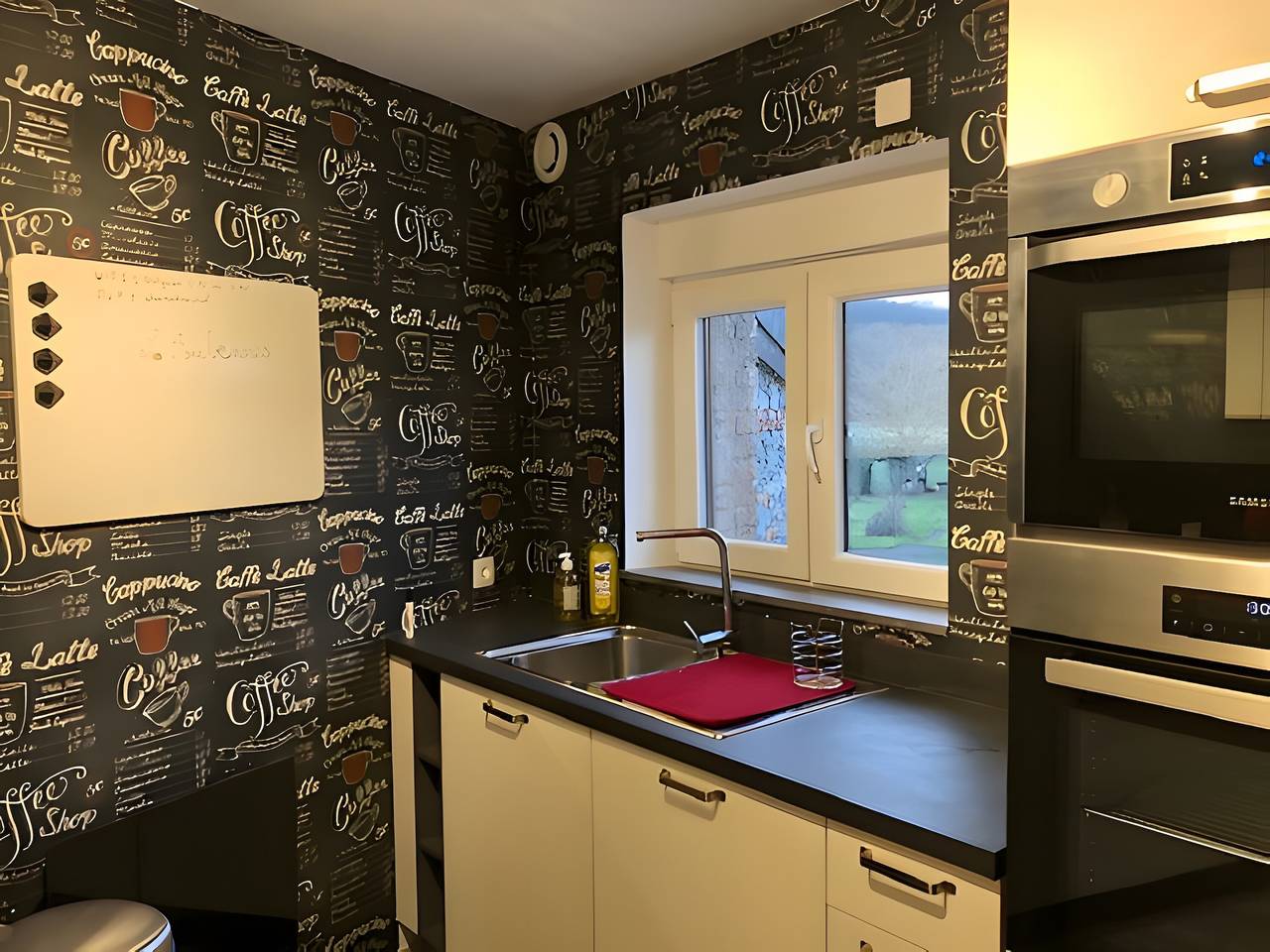 Holiday Home 'Gîte Les Aubennes' with Private Terrace, Private Garden and Wi-Fi in Fromelennes, Parc naturel régional des Ardennes