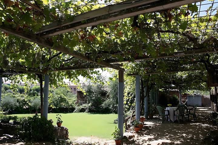 Casa rural para 5 personas, con jardín, Se admiten mascotas en Sierra de Gredos - 2