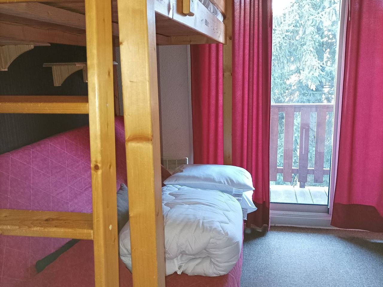 Studio entier, Charmant Studio au Sauze - 3 Pers - Balcon Vue Montagne in Le Sauze, Enchastrayes