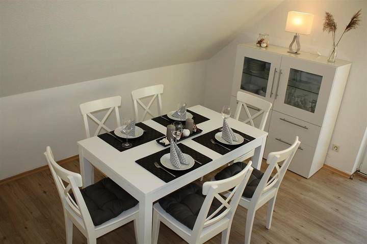 Ferienwohnung für 4 Personen, mit Balkon und Terrasse sowie Garten und Ausblick in Vollerwiek - 4