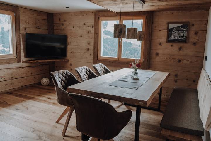 Appartement entier, Appartement "Haus Schäfer Zita" avec vue sur les montagnes, terrasse privée et Wi-Fi in Fontanella (Autriche), Bezirk Bludenz