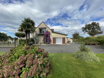 Gîte pour 4 Personnes dans Espoey, Région de Pau, Photo 3