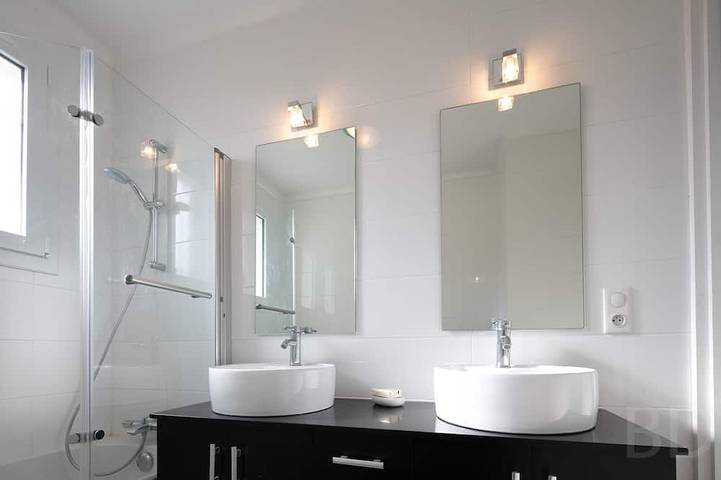 \"Villa  Embr1\" Presqu'ile de Crozon  Spa Vue Incroyable Baie de Douarnenez in Saint-Nic, Iroise