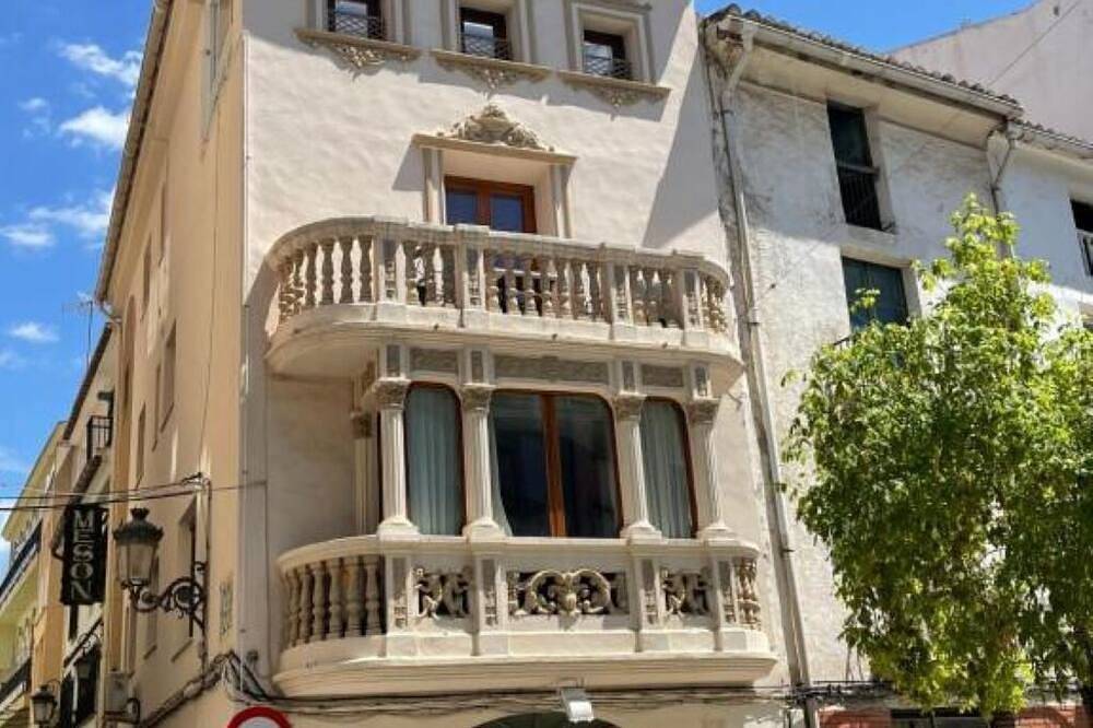 Ganze Wohnung, Apartment with Balcony Varone - City View Apartments near Circuito Cheste in Requena, Valencia Provinz