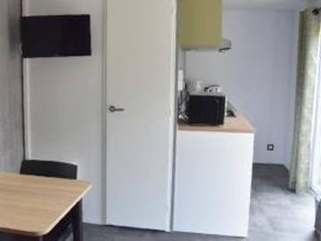 Camping pour 4 Personnes dans Murol, Région de Besse-et-Saint-Anastaise, Photo 3