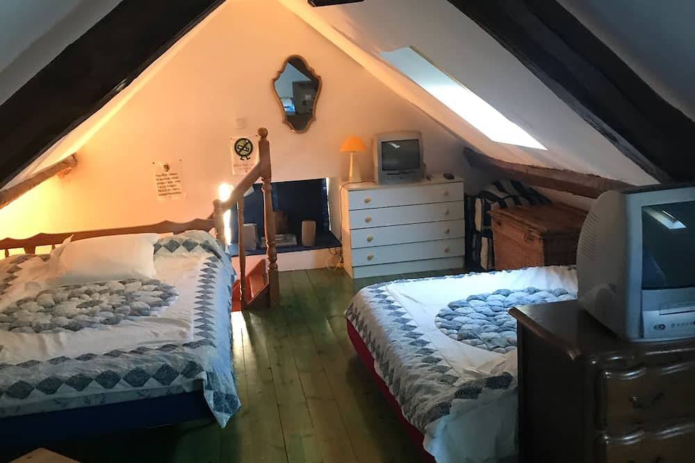 Boutx Le Moutis Haus im Herzen des Dorfes in Station du Mourtis, Boutx