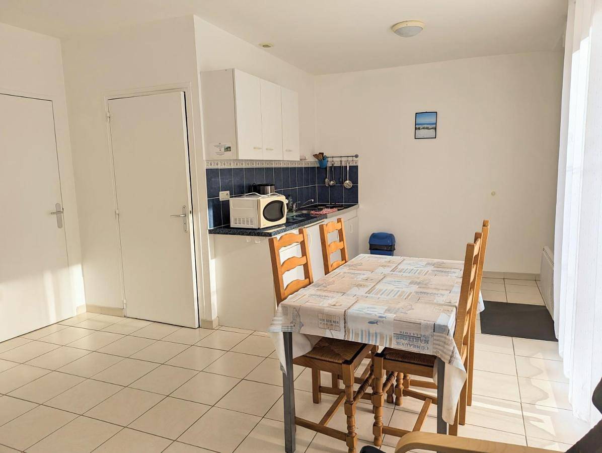 Appartement entier, One-Bedroom Apartment in La Cotentin, Lamballe-Armor