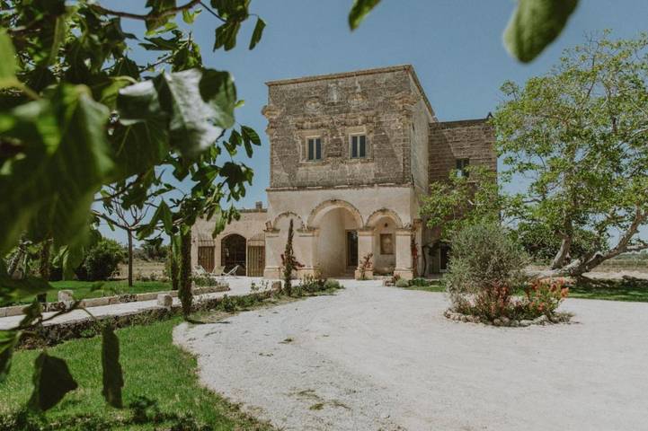 Villa per 10 persone, con Terrazza e Giardino nonché Piscina e Panorama a Taurisano