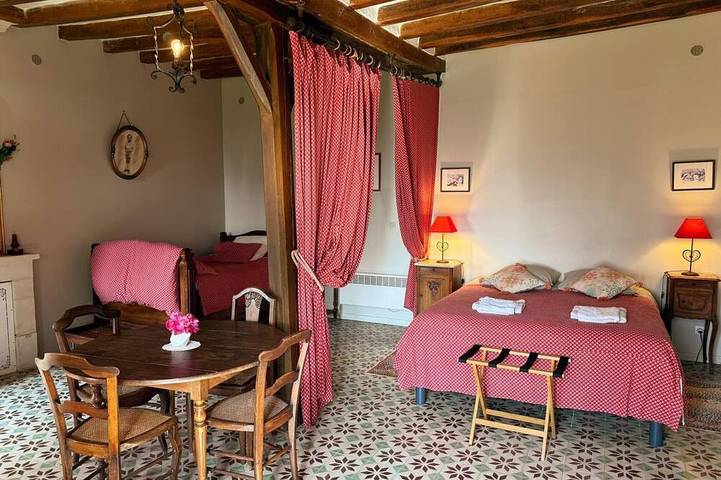 Gîte pour 5 personnes, avec jardin à Lerné - 4