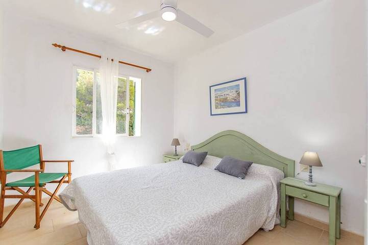 Gîte pour 4 personnes, avec terrasse ainsi que jardin et piscine à Son Parc - 2