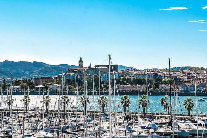 Appartement de vacances pour 2 personnes, avec piscine ainsi que vue et terrasse