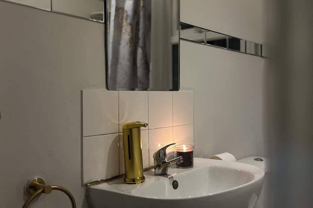 Entire apartment, King-Size Luxury Bedroom Flat in Hartlepool