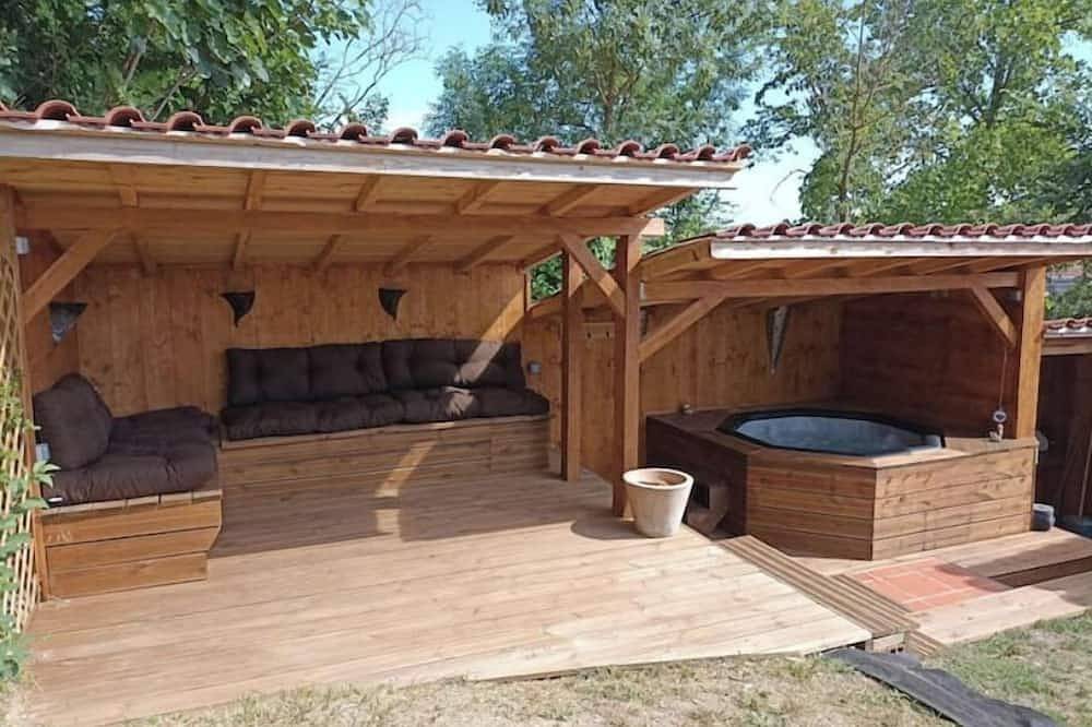 Villa spa relaxation in a green setting in Limoux, Limoux en omgeving