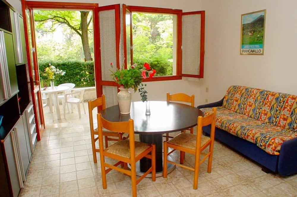 Hermoso dúplex para 7 personas en un oasis de vegetación en la Riviera de Lignano. in Ribera de Lignano, Lignano Sabbiadoro