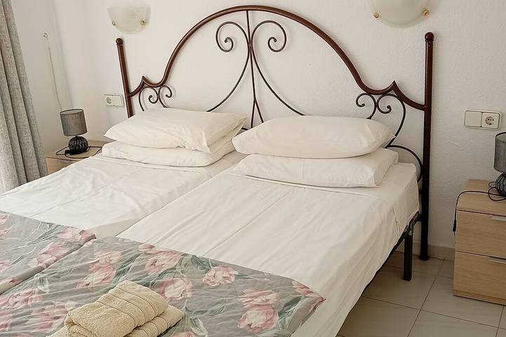 Duplex Apartment, with private garden, in quiet complex in Caleta de Fuste, Antigua