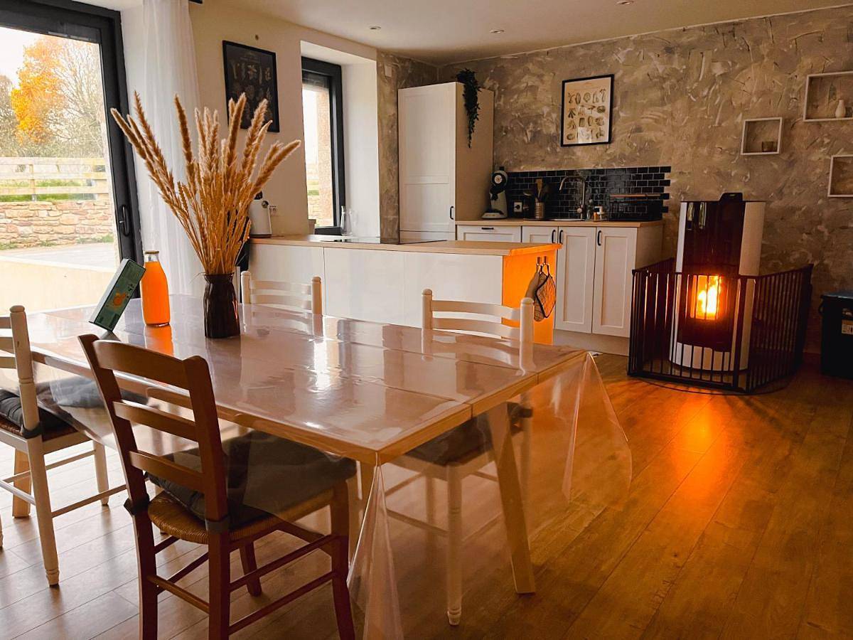 Gîte Familial 3 étoiles - Maison Kidour in Saint-Frégant, Région de Brest